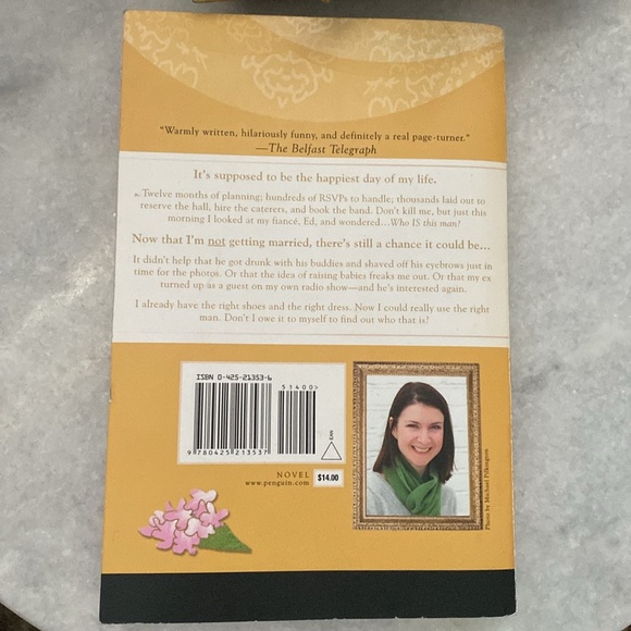 👰🏼Ready or not! Novel - Paperback - Picture 2 of 4